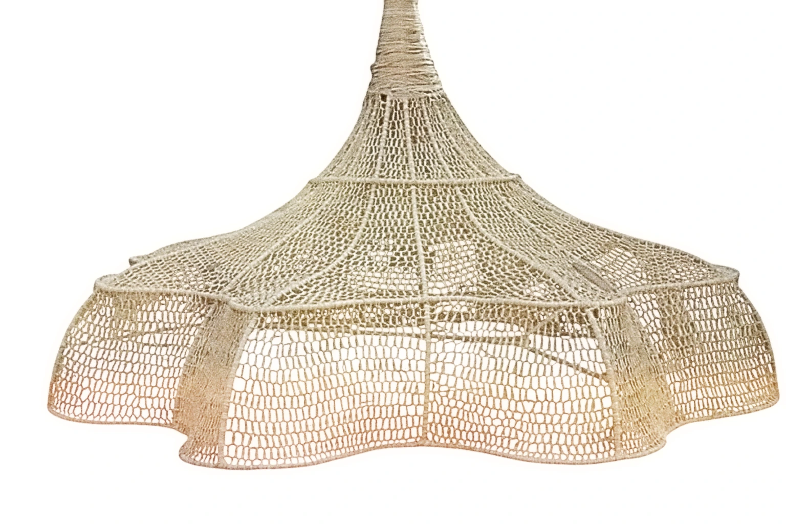 moroccan straw bags & baskets wholesalemoroccan straw bags & baskets wholesaleil_1588xN.7168120971_bo1y Handgefertigter breiter Kronleuchter aus Bastgeflecht – Untertassen-Pendelleuchte mit Eisenrahmen – Bild 1